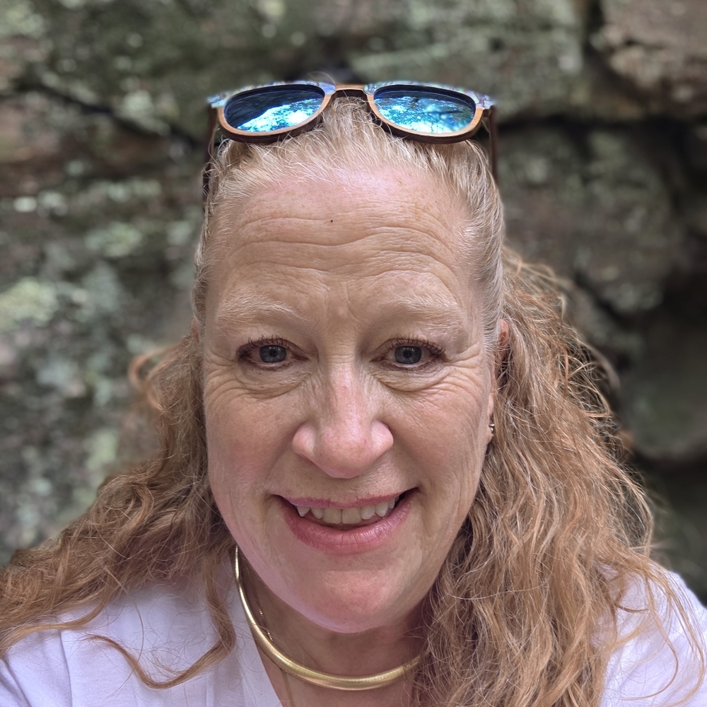 Meet your Posher, Sandy